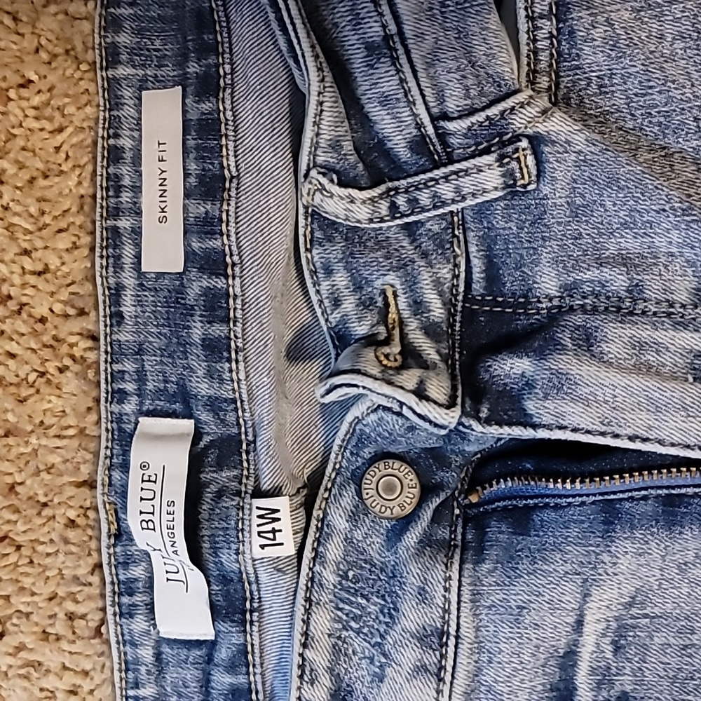 Judy Blue distressed skinny fit jeans